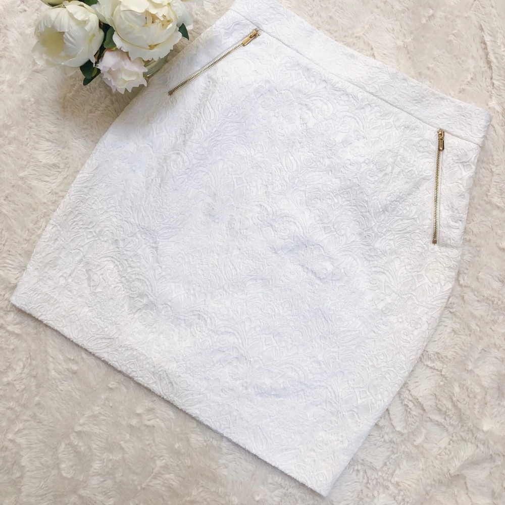 H & M White Patterned Skirt